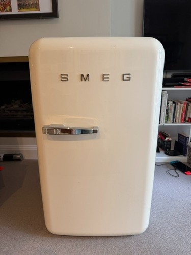 Smeg mini fridge - fridge,, fab105h*5